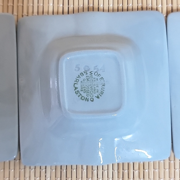 Wedgwood Queensware Ashtrays Trinket Dish Blue Embossed Grape Set of 3 - Picture 4 of 8
